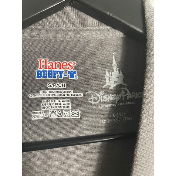 Disney Parks Haunted Mansion Tee Small Maddest Hatter Glow in the Dark NWT - Picture 5 of 7